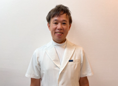  院長　上田 宏 